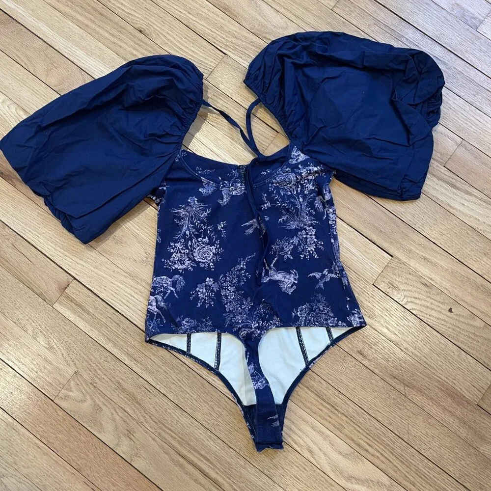 037 Free People Prairie Rose Bodysuit NWOT Size Medium